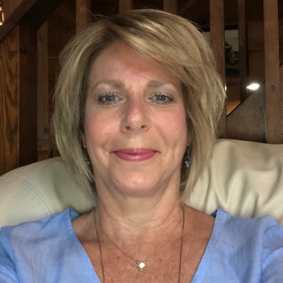 Meet your Posher, Susan - Picture 4 of 5